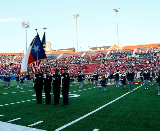 smu-band-members-kneel-in-protest-during-national-anthem.png