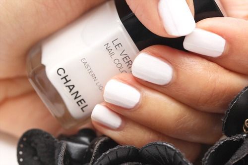 Nail it with these summer manicure trends