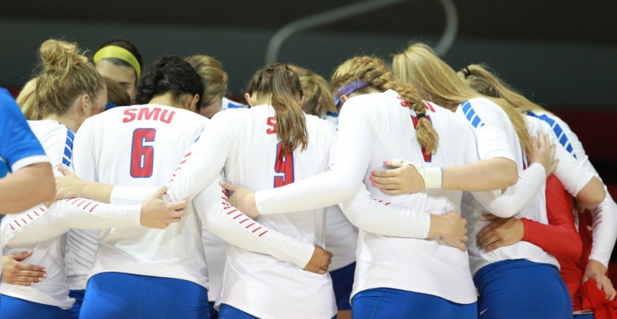 SMU volleyball strengthens grip on first place
