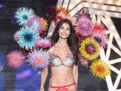 10 must-see looks from the 2015 Victoria Secret Fashion Show