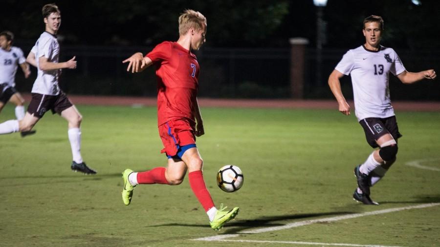 Men’s soccer advances in NCAA Tournament with 2-0 win