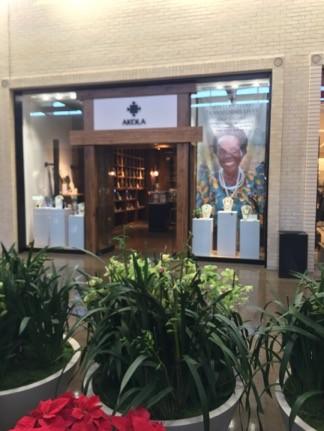 Akola pops up at NorthPark Center for the holidays
