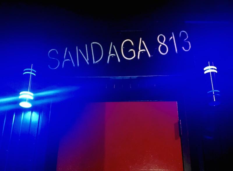 Literature finds a home in local bar, Sandaga 813