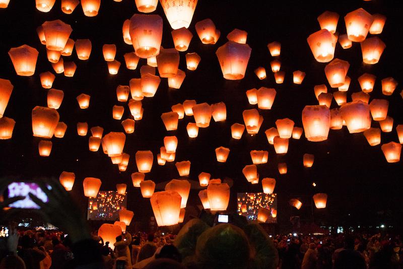 Armstrong Lantern Festival lights up Lunar New Year