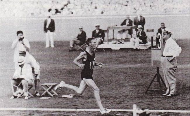 Murray Halberg winning Gold in the 5000m at Rome 1960 Olymipics.jpg