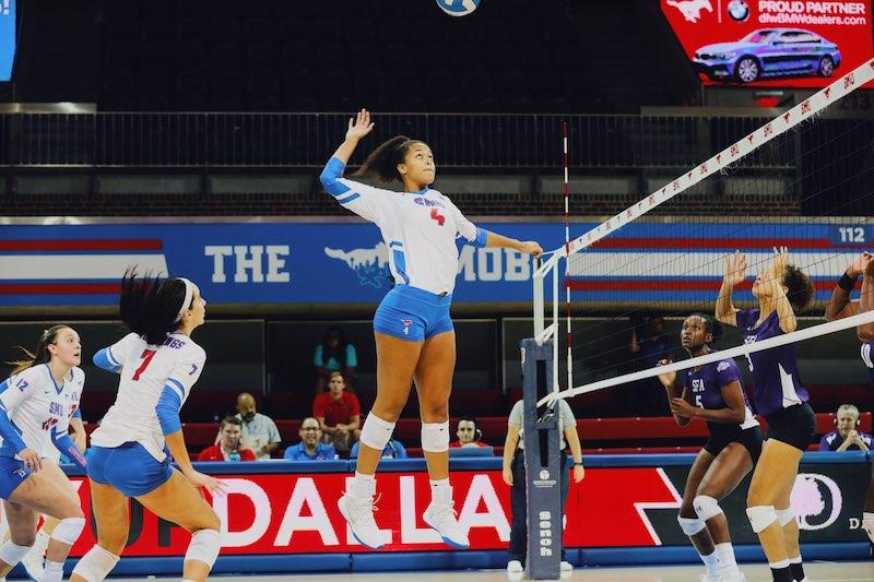 SMU Volleyball Athlete Grapples with the Possibility of Fall Cancellations